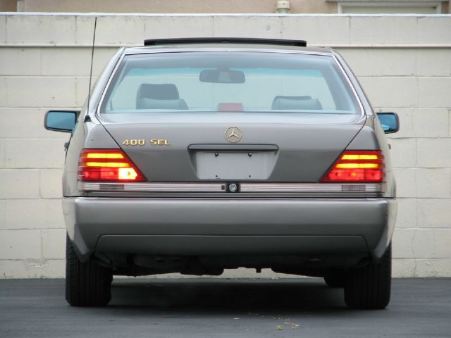 Mercedes-Benz 400 1993 photo 3