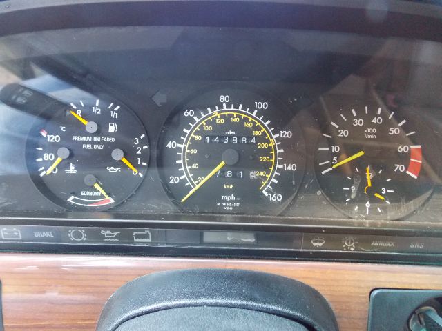 Mercedes-Benz 420 1987 photo 18