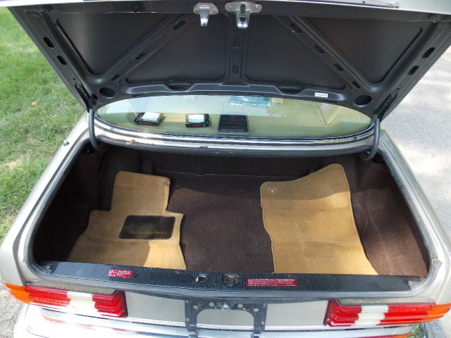 Mercedes-Benz 420 1987 photo 24