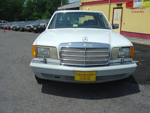 Mercedes-Benz 420 1990 photo 1
