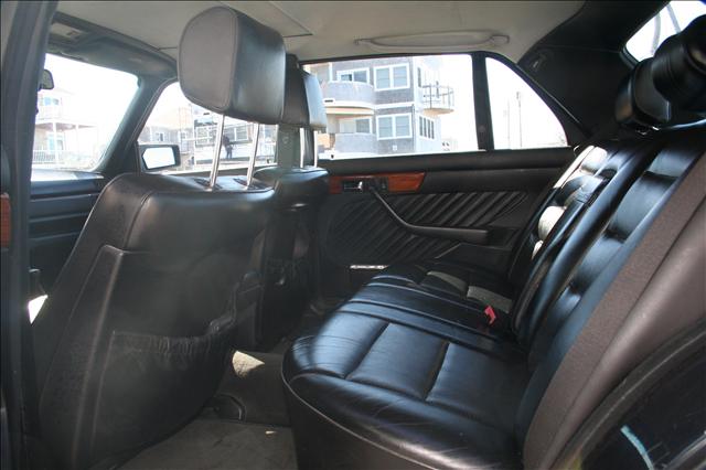 Mercedes-Benz 420 1991 photo 1