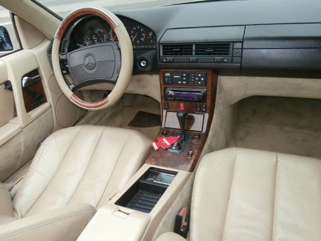 Mercedes-Benz 500 1991 photo 2