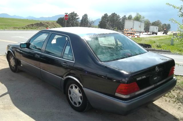 Mercedes-Benz 500 Cabriolet 6-spd Manual Sedan