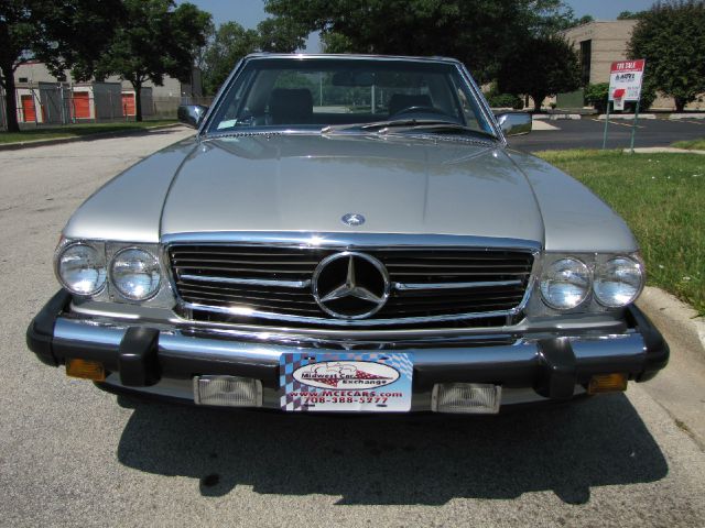 Mercedes-Benz 560 1986 photo 2