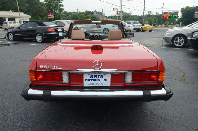 Mercedes-Benz 560 1986 photo 2