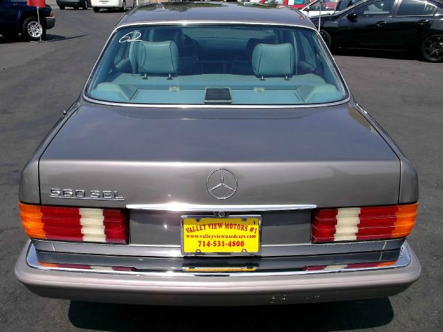 Mercedes-Benz 560 1986 photo 2
