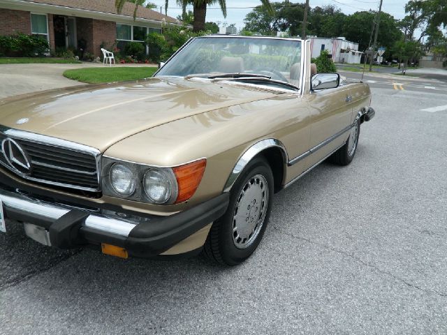 Mercedes-Benz 560 1986 photo 20
