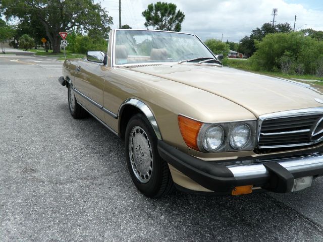 Mercedes-Benz 560 1986 photo 28