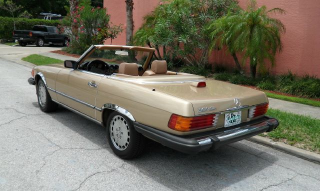 Mercedes-Benz 560 1986 photo 31