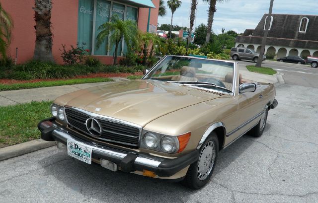 Mercedes-Benz 560 1986 photo 5