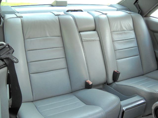 Mercedes-Benz 560 1986 photo 13