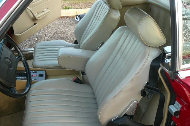 Mercedes-Benz 560 1987 photo 20