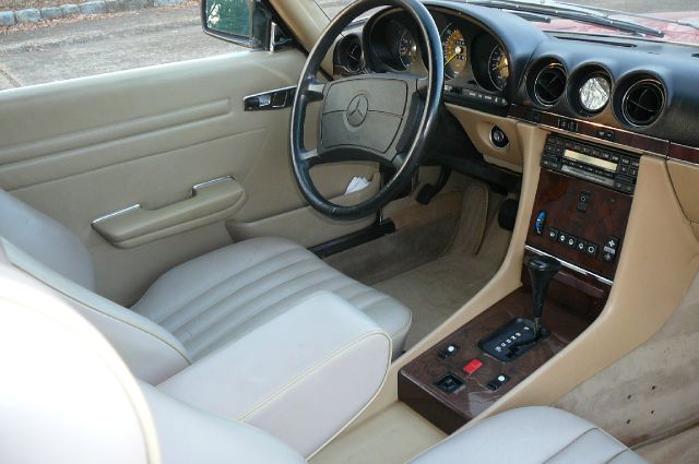 Mercedes-Benz 560 1987 photo 22