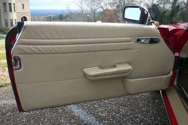 Mercedes-Benz 560 1987 photo 25