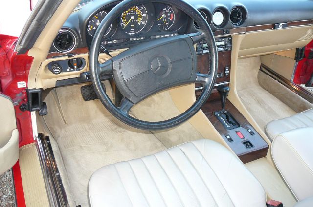 Mercedes-Benz 560 1987 photo 26