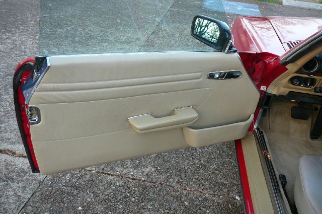 Mercedes-Benz 560 1987 photo 3