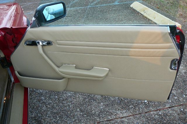 Mercedes-Benz 560 1987 photo 34