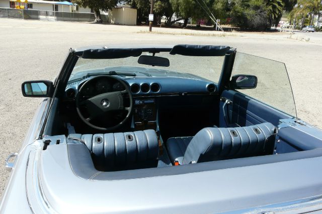 Mercedes-Benz 560 1987 photo 1