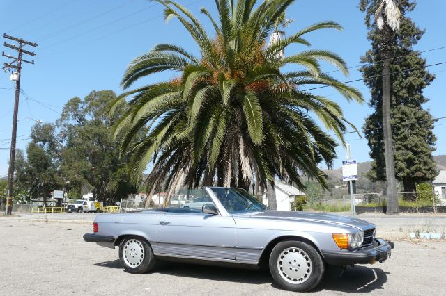 Mercedes-Benz 560 1987 photo 14