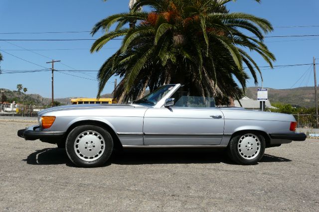 Mercedes-Benz 560 1987 photo 4