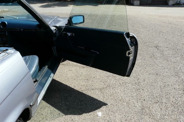 Mercedes-Benz 560 1987 photo 9