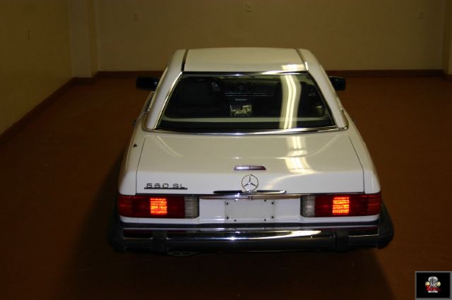 Mercedes-Benz 560 1989 photo 0