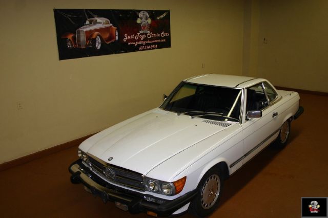 Mercedes-Benz 560 1989 photo 1
