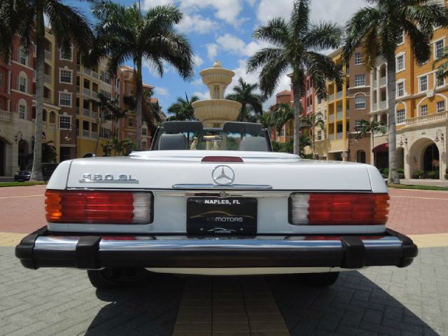 Mercedes-Benz 560 1989 photo 1