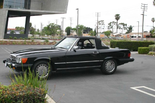 Mercedes-Benz 560 1989 photo 1