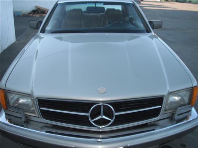 Mercedes-Benz 560 1991 photo 2