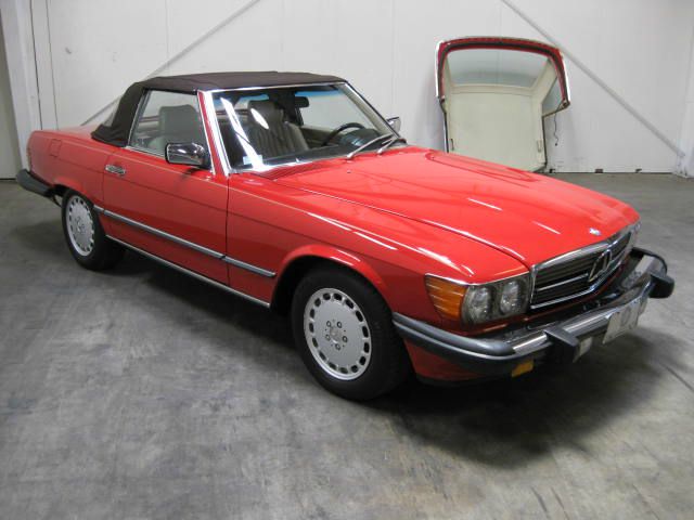 Mercedes-Benz 560 2014 photo 1