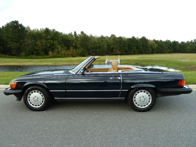 Mercedes-Benz 560SL 1986 photo 3