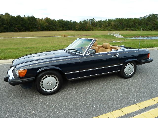 Mercedes-Benz 560SL 1986 photo 4