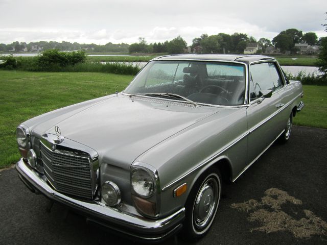 Mercedes-Benz C-Class 1971 photo 1