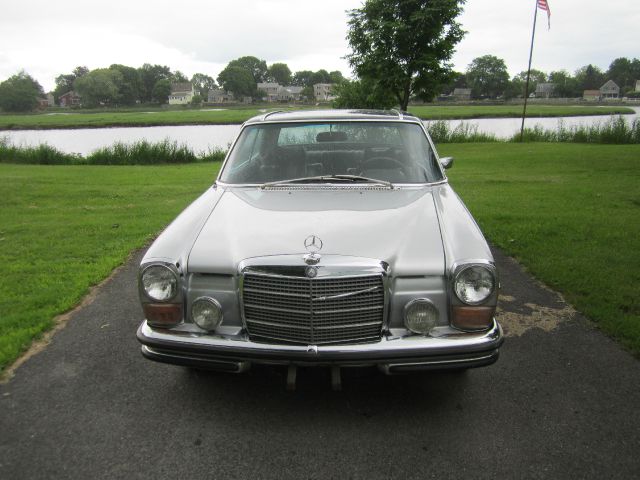 Mercedes-Benz C-Class 1971 photo 3