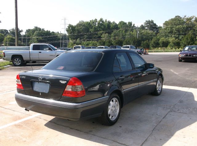 Mercedes-Benz C-Class 1994 photo 3