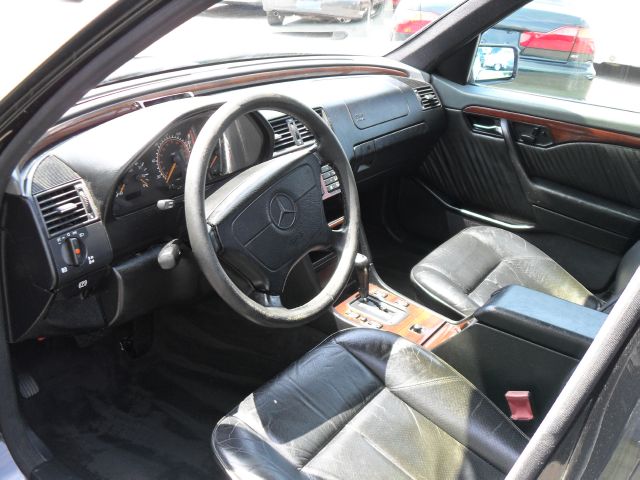 Mercedes-Benz C-Class 1995 photo 2