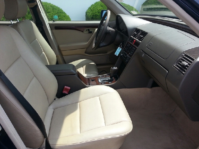 Mercedes-Benz C-Class 1995 photo 2