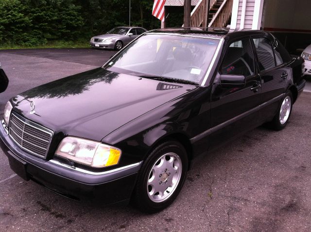 Mercedes-Benz C-Class 1995 photo 1