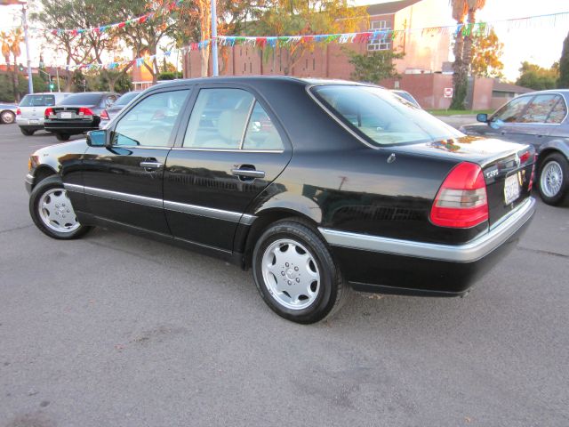 Mercedes-Benz C-Class Clk350 Coupe Sedan