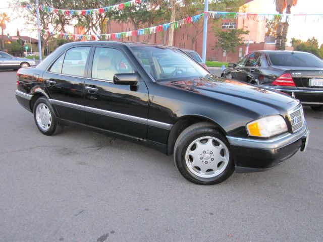 Mercedes-Benz C-Class 1996 photo 1