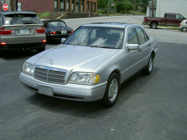 Mercedes-Benz C-Class 1996 photo 3