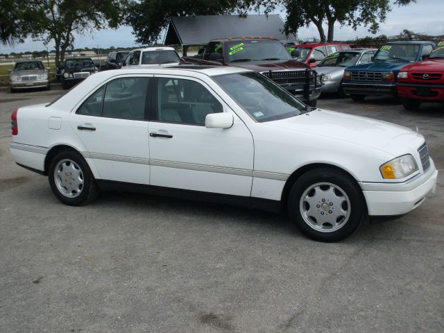 Mercedes-Benz C-Class 1997 photo 3