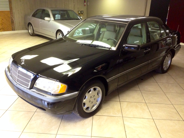 Mercedes-Benz C-Class 1997 photo 2