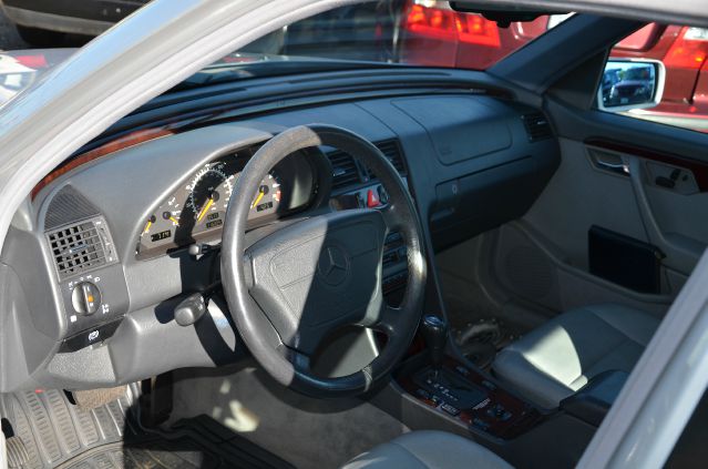 Mercedes-Benz C-Class 1997 photo 2