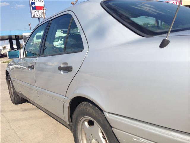 Mercedes-Benz C-Class 1997 photo 2