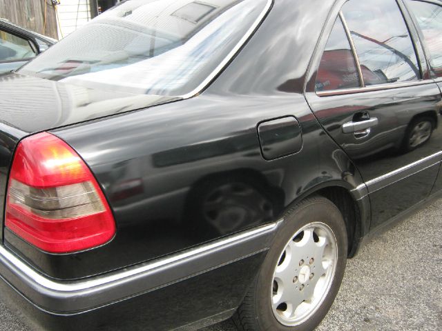 Mercedes-Benz C-Class 1997 photo 2