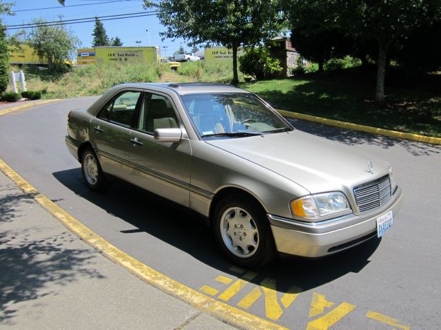Mercedes-Benz C-Class 1997 photo 1