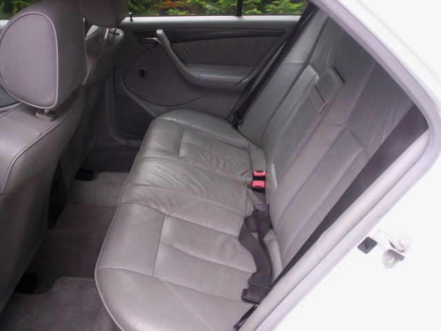 Mercedes-Benz C-Class 1998 photo 2