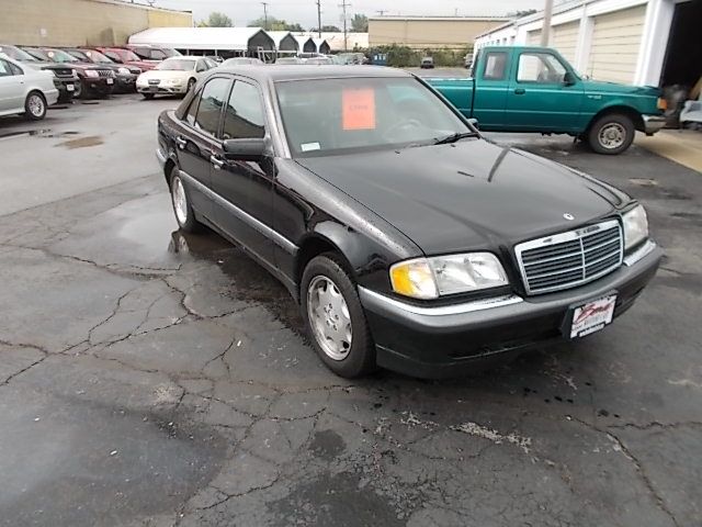 Mercedes-Benz C-Class 1998 photo 2